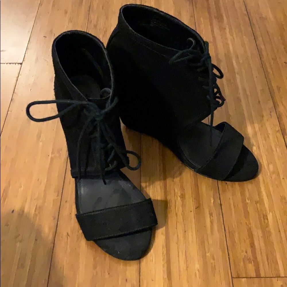 Steve Madden wedge